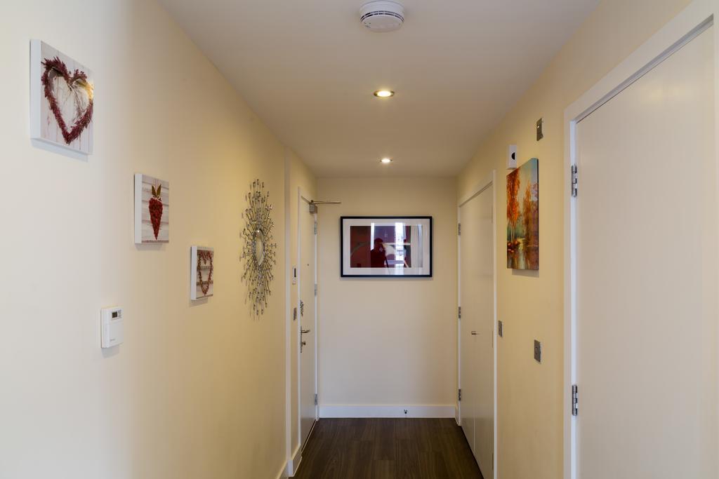 Contemporary & Homely Penthouse, 2 Mins Walk From Cambridge Station, Lift Access, Secured Gated On-Site Parking, Self Check-In, Super Fast Wifi, Terrace & Sleeps 6 CBG Exterior foto