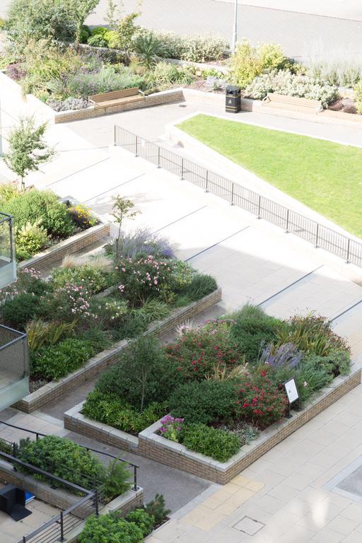 Contemporary & Homely Penthouse, 2 Mins Walk From Cambridge Station, Lift Access, Secured Gated On-Site Parking, Self Check-In, Super Fast Wifi, Terrace & Sleeps 6 CBG Exterior foto
